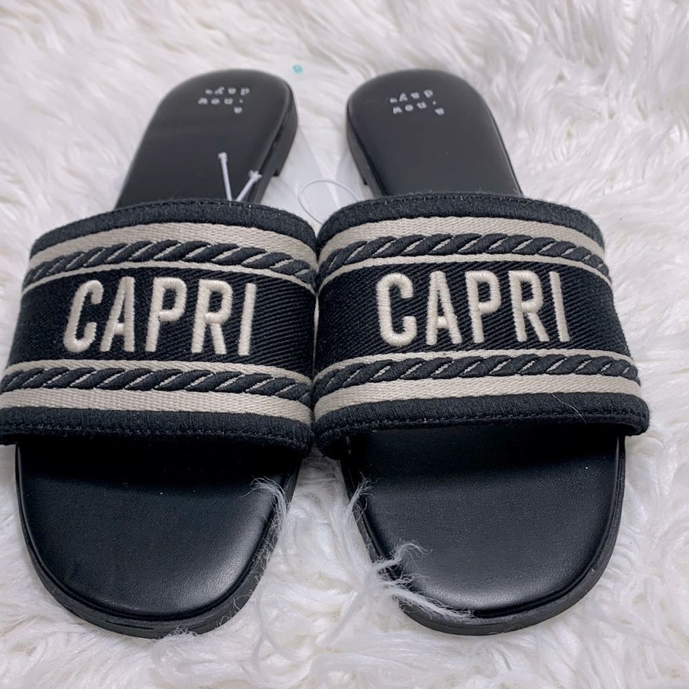 A New Day Nat Slide Sandals Embroidered “Capri” Nwot Women's Size 9